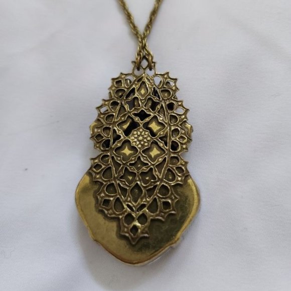 ANTON HEUNIS GREEN PENDANT NECKLACE RASPERRY AMETHYST AND CLEAR CRYSTAL ACCENTS - Picture 4 of 4